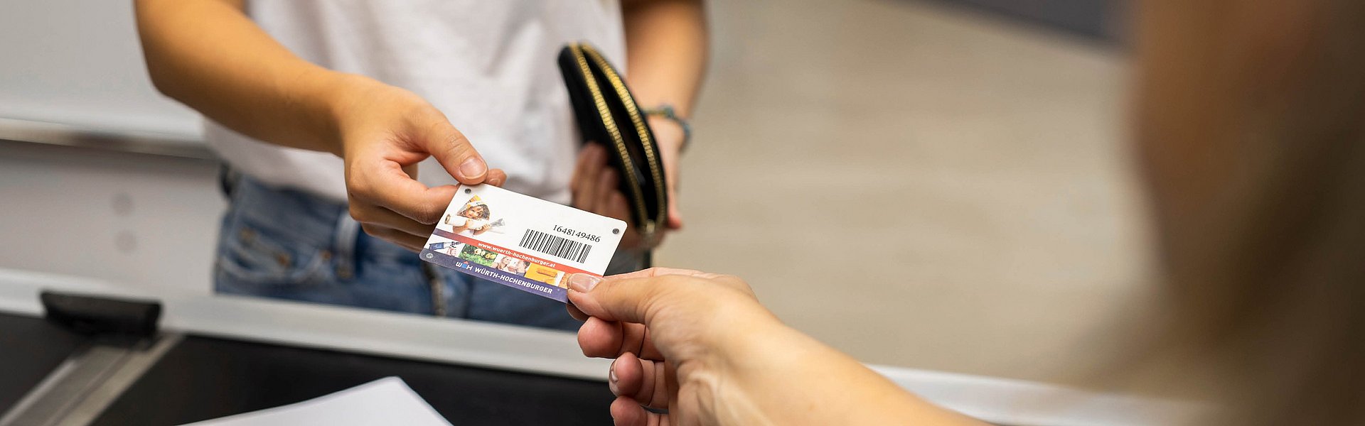 Mit der Würth-Hochenburger Kundenkarte erhalten Kunden eine Vielzahl an Vorteilen und Boni.