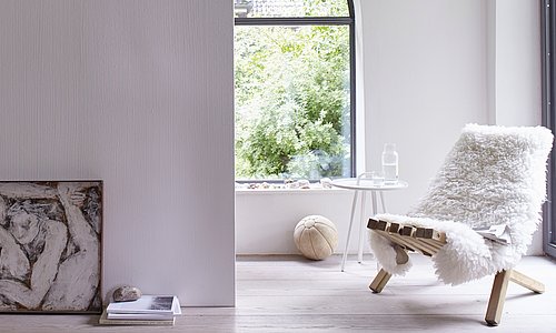 Akzentwand mit Linieneffekt Glemadur Farben